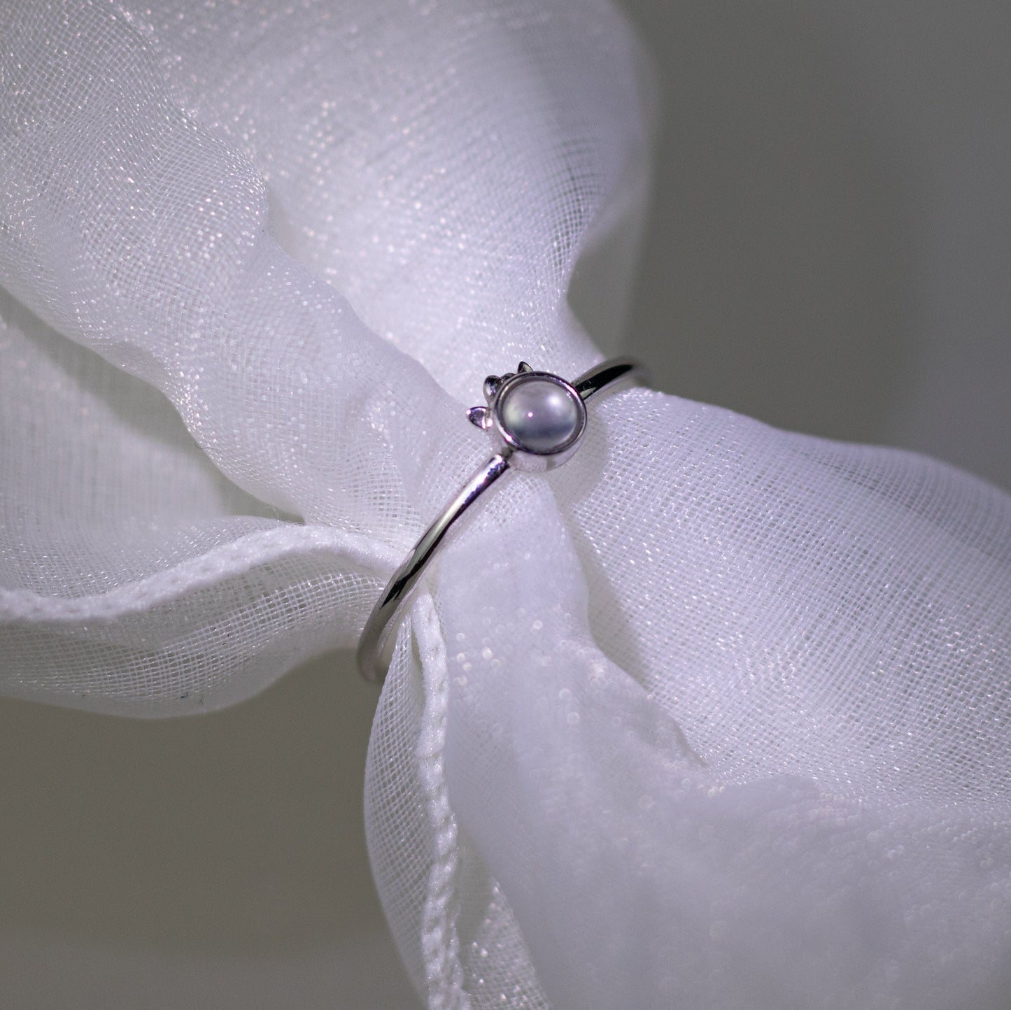 9K銀色鑽石白色冰種戒指生肖雞