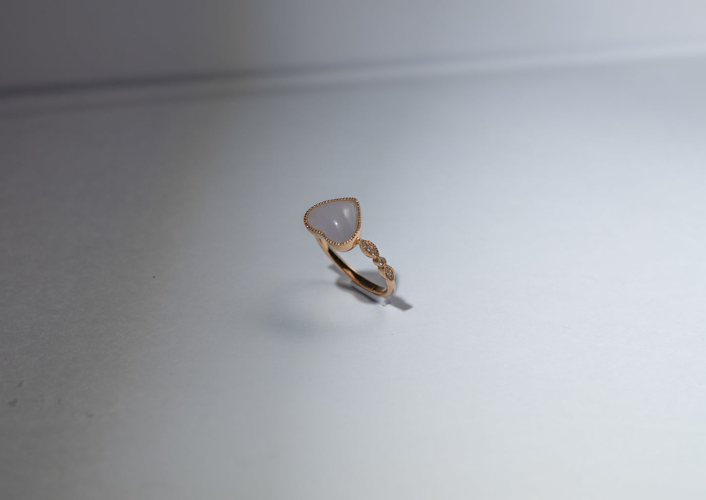 18K玫瑰金紫色冰種鑽石戒指