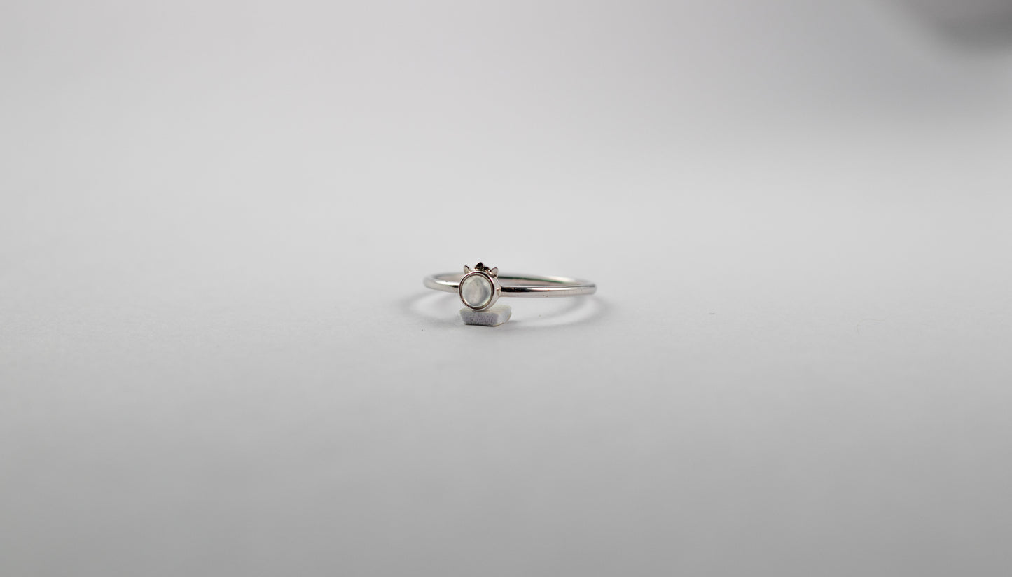 9K白金色冰種白色戒指(生肖雞)